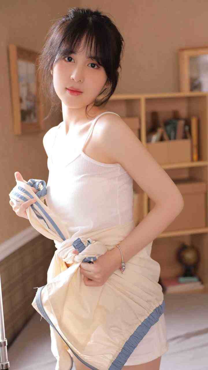 穿越九零后，她决心当宠文女主