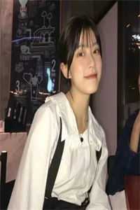 离婚后，冷艳总裁爱上我