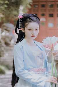 投资惊悚世界，我成了世界巨擎