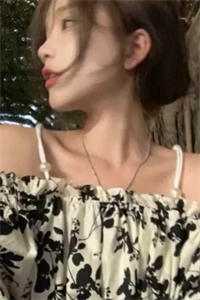 校花别哭了，我的深情你不配
